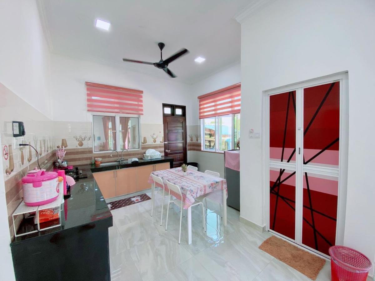 Hellokitty House - Unit 1 Villa Kuala Terengganu Exterior photo