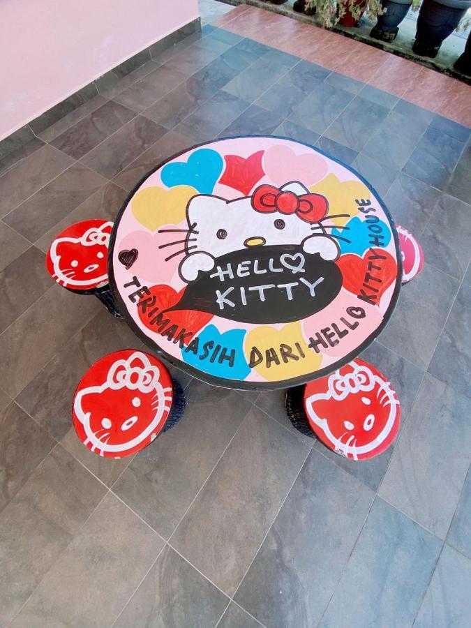Hellokitty House - Unit 1 Villa Kuala Terengganu Exterior photo